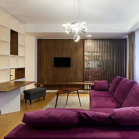 Vernescu 1 Residence, Luxury, Downtown, Parking アパート