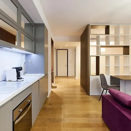 Daire Vernescu 1 Residence, Luxury, Downtown, Parking Bükreş