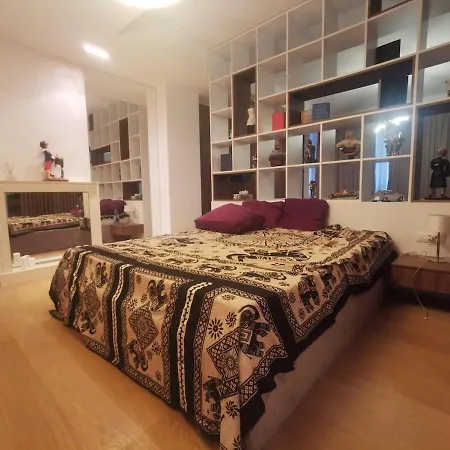 Vernescu 1 Residence, Luxury, Downtown, Parking アパート ブカレスト
