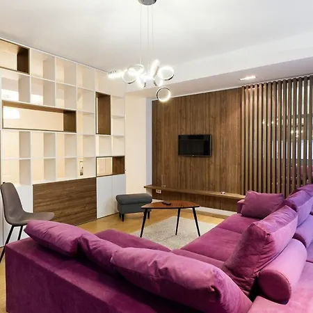 Vernescu 1 Residence, Luxury, Downtown, Parking アパート *